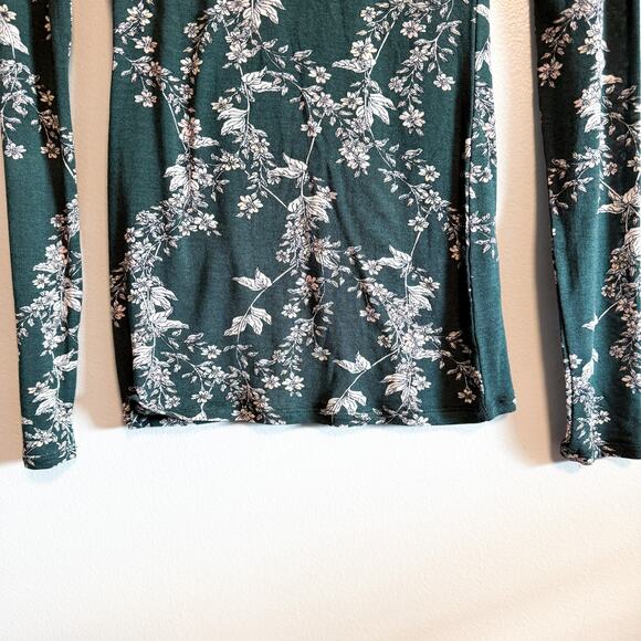 BCBGMAXAZRIA Semi-Sheer Floral Long Sleeve Top Spruce Combo Green Size XXS NWT - Picture 6 of 13
